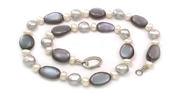 Blue Moon Necklace with moonstone and pearls by Martinus