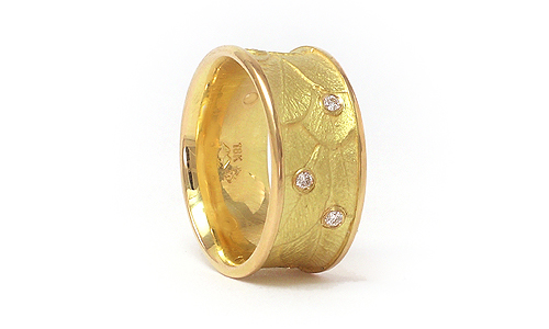 20 Stone Eternity Diamond Ring in 18k white gold | Martinus