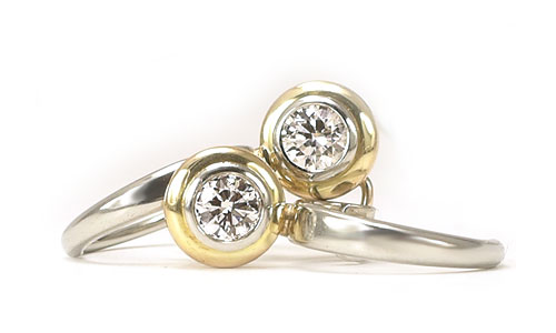 Falling Star a Hoop Earring in Shepherd Hook style. In white gold , yellow gold and diamonds.