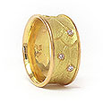 Crown of Laurel - diamond ring yellow gold handmade Martinus