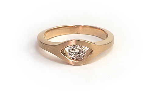 Solitair Diamond Ring in rose, pink gold 18k by Martinus