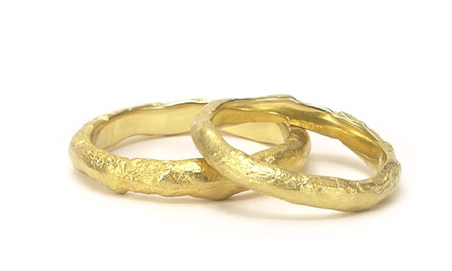Falcons Cove yellow gold wedding bands by Martinus