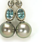 Hoop Earrings in white gold 18k oval Zircon and Tahitian black pearls by Martinus
