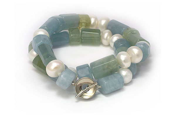Limelight - necklace with aquamarine pearls and white gold handmade Martinus