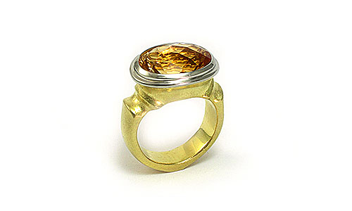 Valencia - gemstone ring with citrine in white and yellow gold handmade Martinus