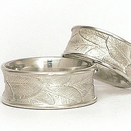 Wreath of Truth wedding rings in 18k white gold by Martinus